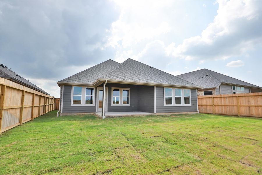 Exterior details and patio area of a home in Westland Ranch, League City (Image 2). Exterior details and patio area of a home in Westland Ranch, League City (Image 2).