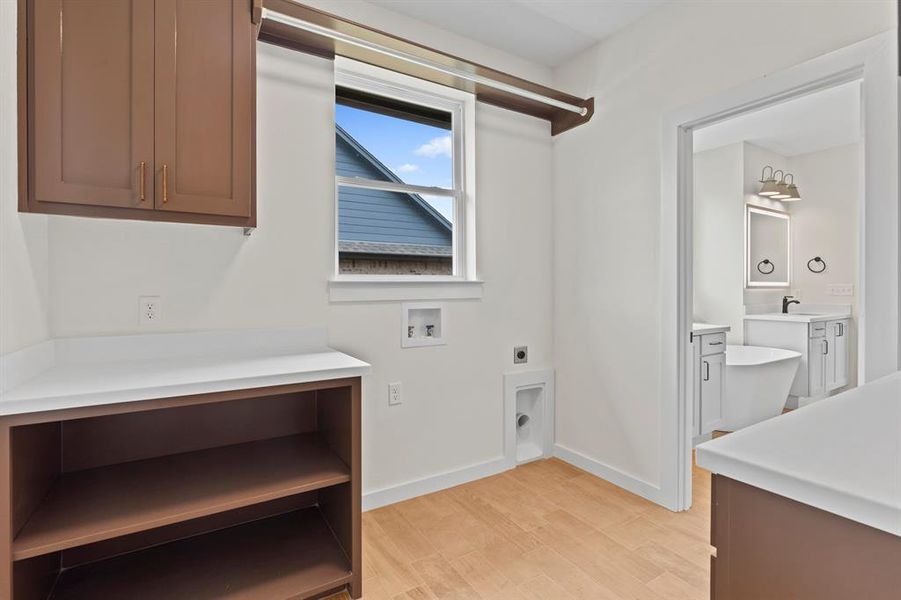 Furnished interior view inside a new home in , Lindale (Image 18).