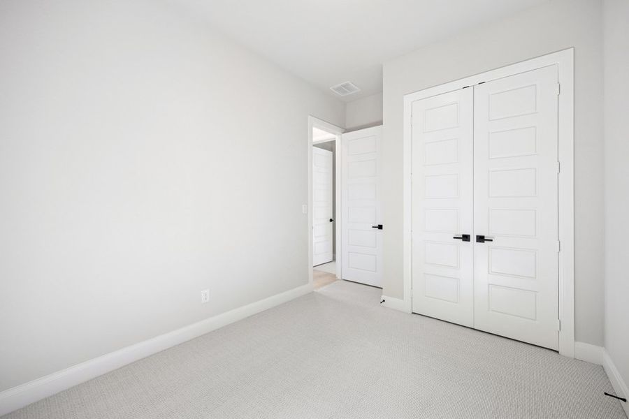 The Flintwood - Bedroom