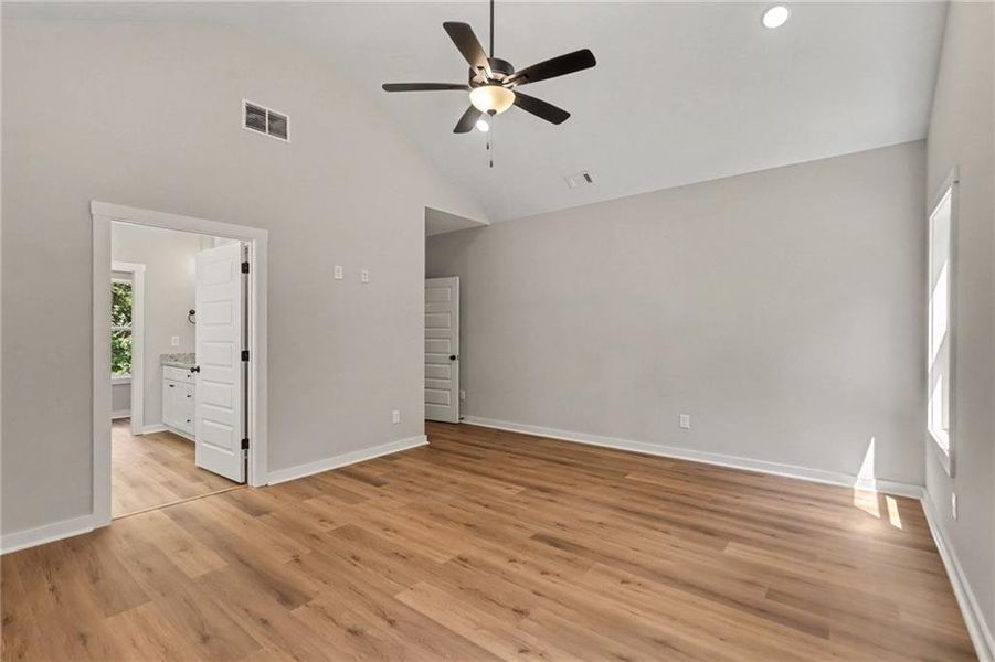Spacious, unfurnished interior of a new home in , Waco (Image 19).