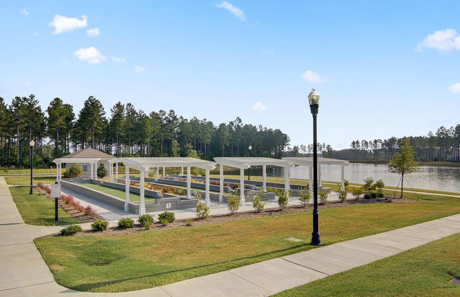 Community amenities in , Summerville (Image 60).