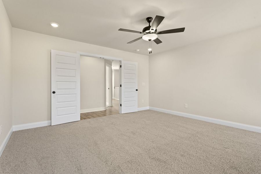 Spacious, unfurnished interior of a new home in Cherokee Knoll, Williamston (Image 28).
