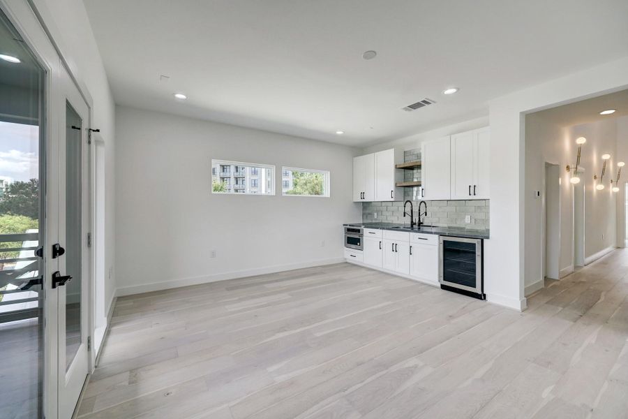 Image 14 of a home in . Image 14 of a home in .