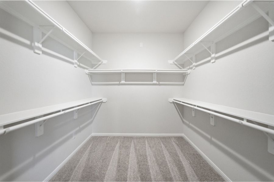 Spacious, unfurnished interior of a new home in Ashland, Richwood (Image 49).