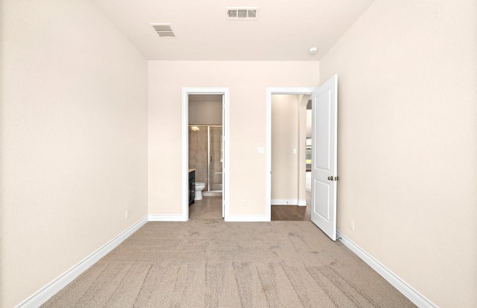 Spacious, unfurnished interior of a new home in Bridgeland 60′, Cypress (Image 25). Spacious, unfurnished interior of a new home in Bridgeland 60′, Cypress (Image 25).
