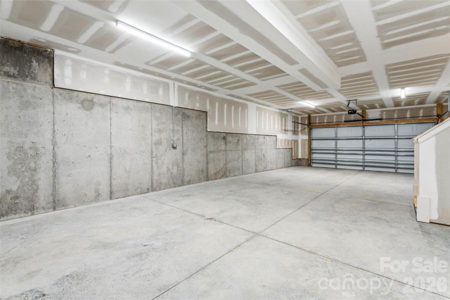 HUGE garage!!