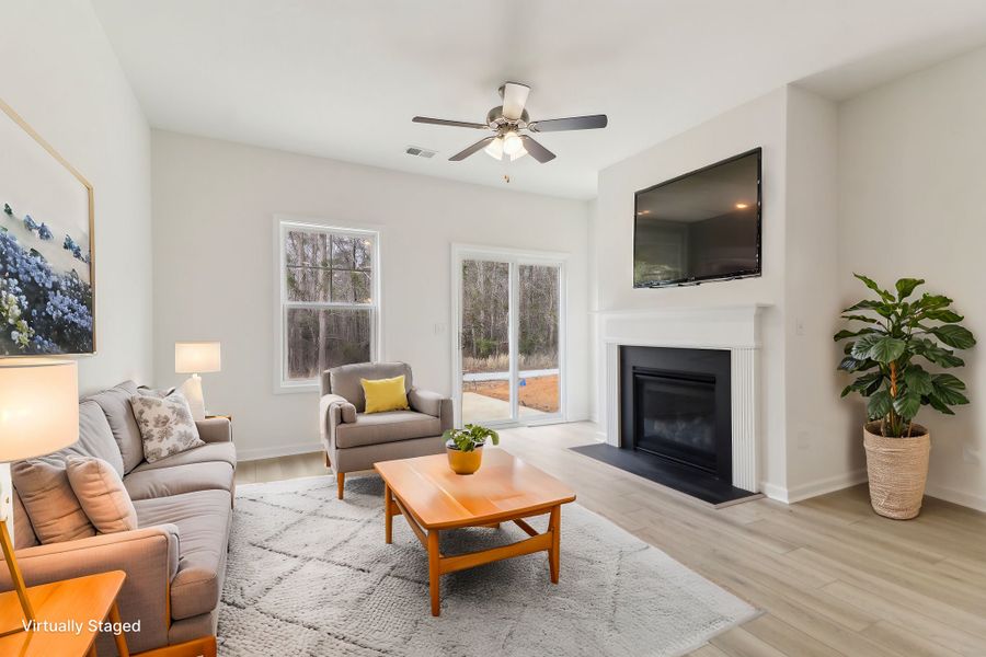 Representative furnished interior of a home built from the Darcy II by Great Southern Homes in Shady Grove, Conway (Image 7).