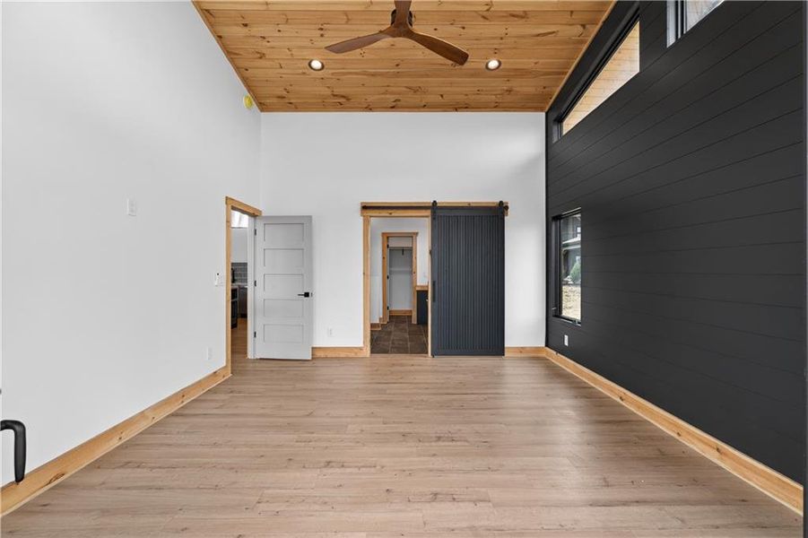 Spacious, unfurnished interior of a new home in , Ellijay (Image 36).