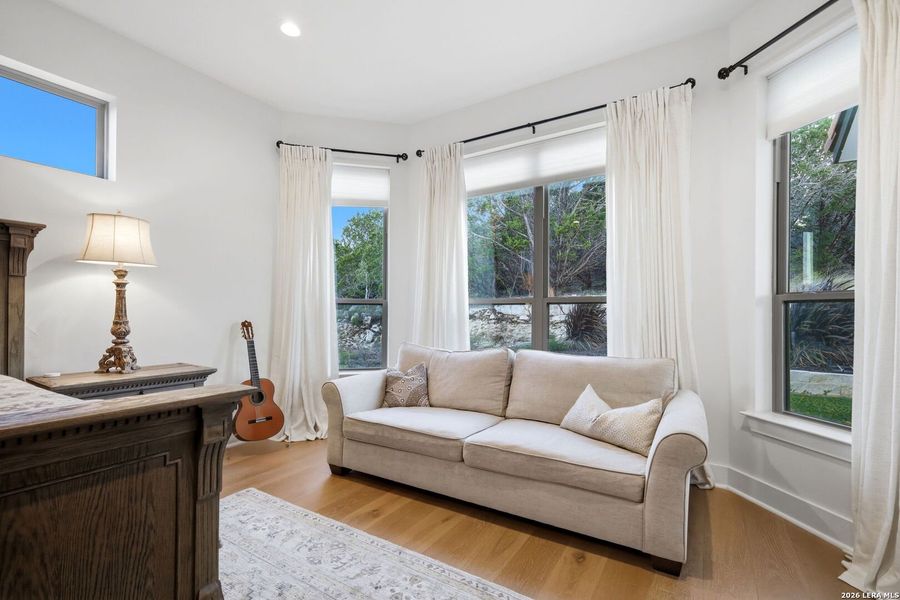 Furnished interior view inside a new home in , Boerne (Image 18).