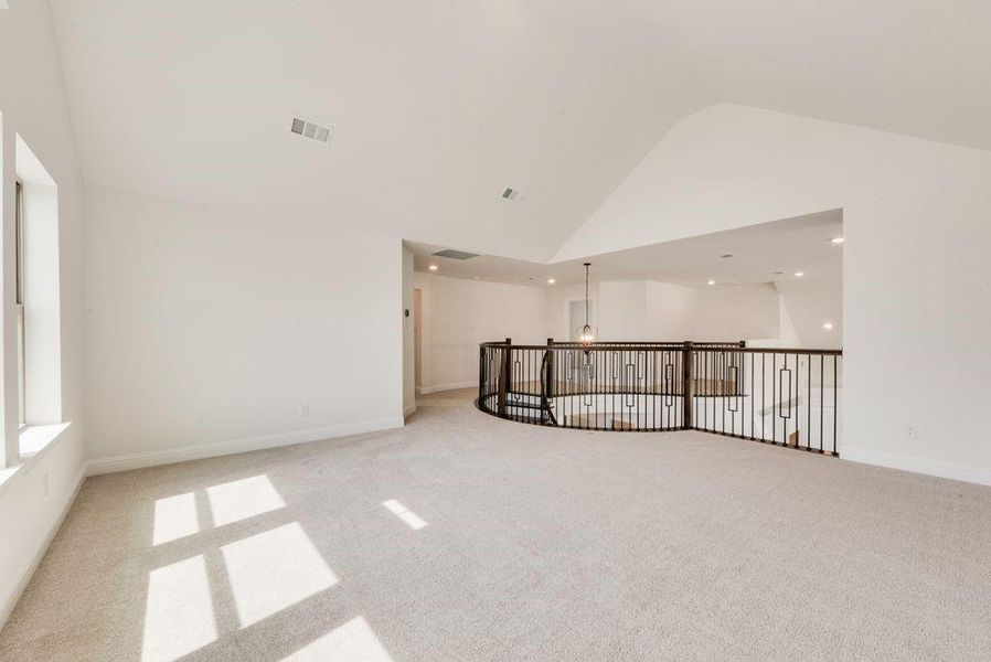 Spacious, unfurnished interior of a new home in Park Trails, Forney (Image 20). Spacious, unfurnished interior of a new home in Park Trails, Forney (Image 20).