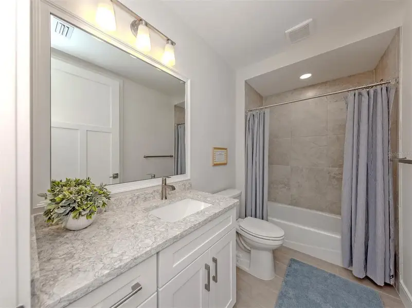 Furnished interior view inside a new home in , Venice (Image 10).