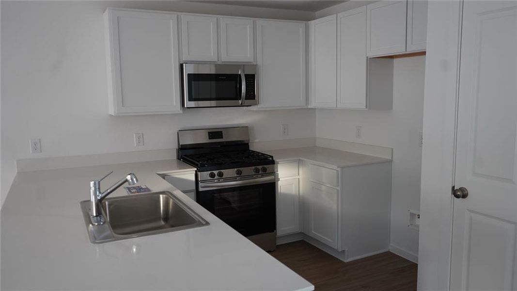 Furnished interior view inside a new home in Flagstone, Humble (Image 5).