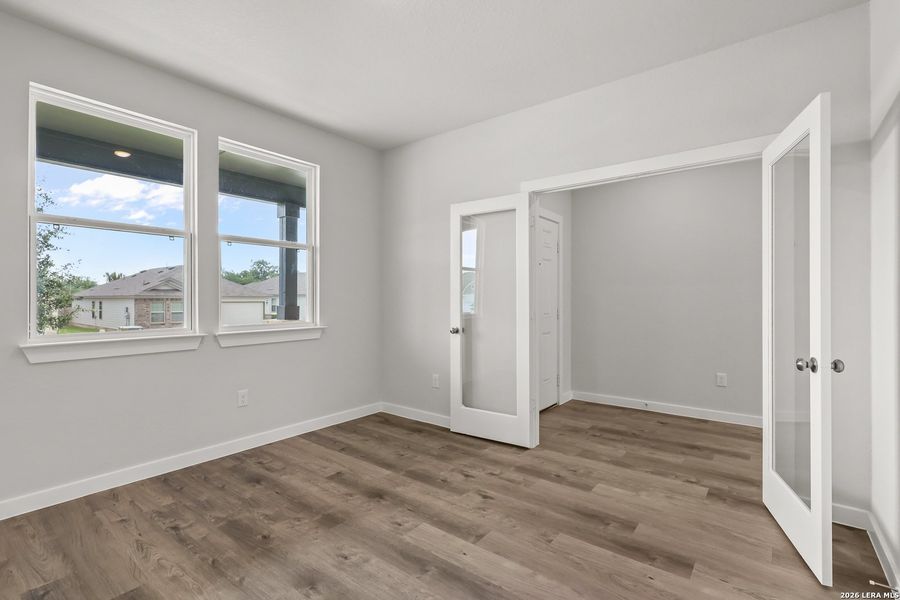 Spacious, unfurnished interior of a new home in Cinco Lakes, San Antonio (Image 28). Spacious, unfurnished interior of a new home in Cinco Lakes, San Antonio (Image 28).