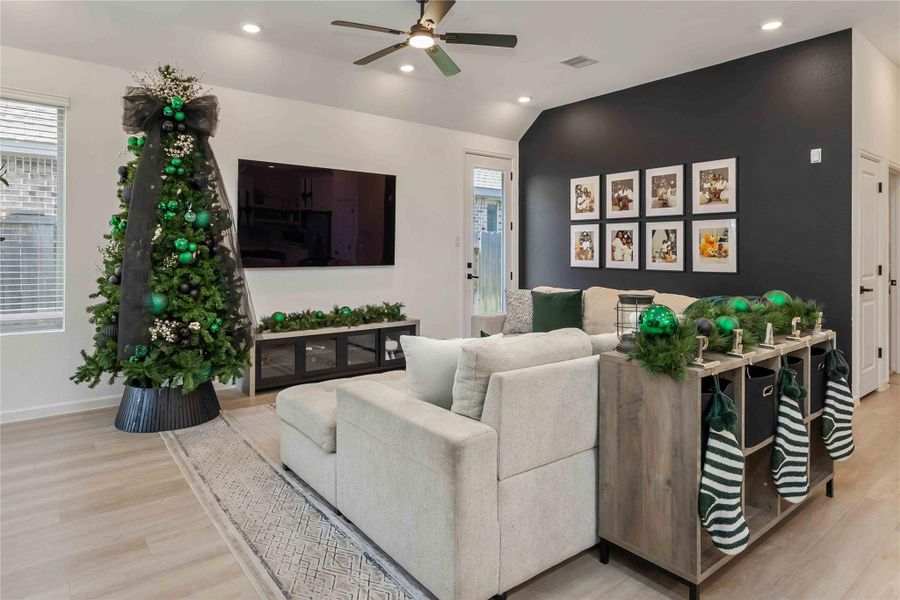 Furnished interior view inside a new home in Balmoral: Avante Collection, Houston (Image 10). Furnished interior view inside a new home in Balmoral: Avante Collection, Houston (Image 10).