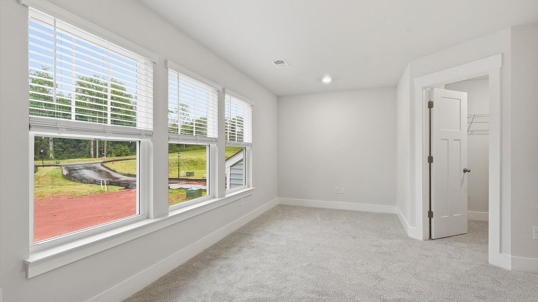Desirable primary suite layout with spacious en suite bath in a proven, established community Desirable primary suite layout with spacious en suite bath in a proven, established community