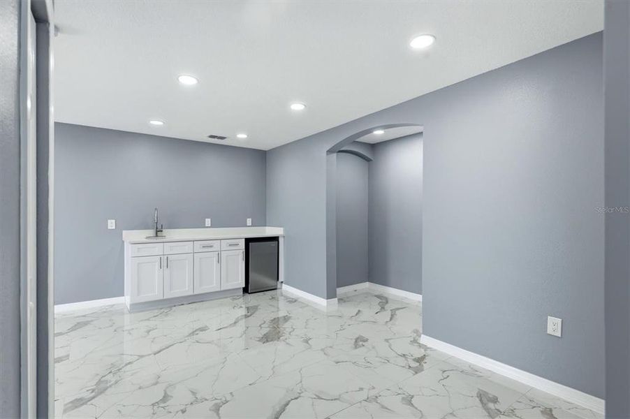 Spacious, unfurnished interior of a new home in , Bradenton (Image 37). Spacious, unfurnished interior of a new home in , Bradenton (Image 37).