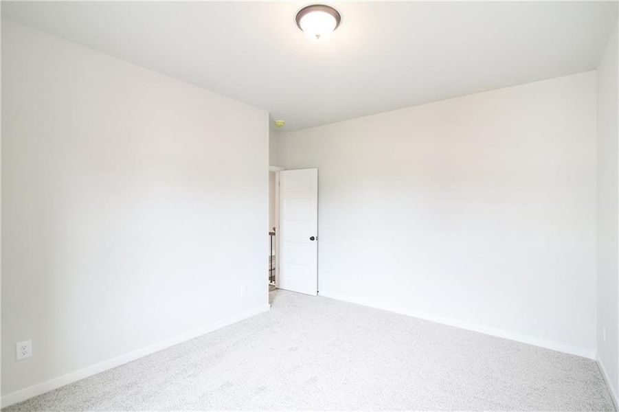 Spacious, unfurnished interior of a new home in Summerlin, Winder (Image 32).