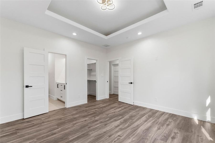 Spacious, unfurnished interior of a new home in , Dallas (Image 31).