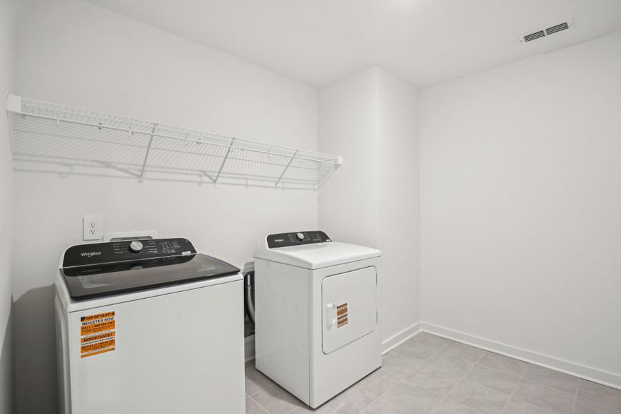 Close-up of interior finishes inside a home in Mission Hills, La Vergne (Image 8).