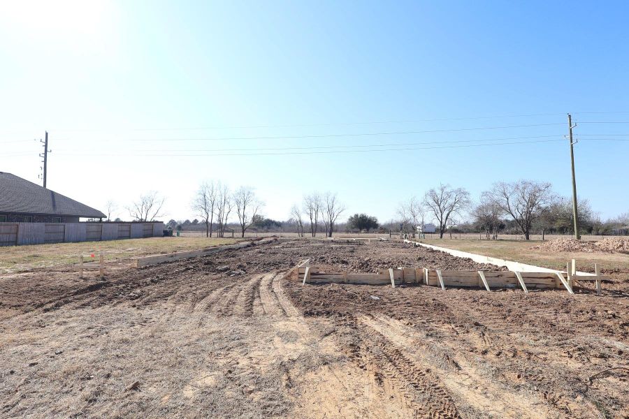 One story home with 3 beds, 2 baths, and 2 car garage