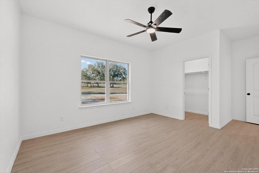 Spacious, unfurnished interior of a new home in , Spring Branch (Image 37).