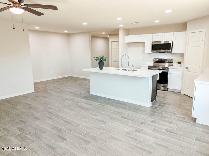 15438 Overfield-54 15438 Overfield-54