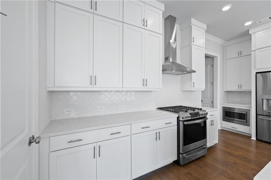 Furnished interior view inside a new home in Palisades Single Family, Cumming (Image 10).