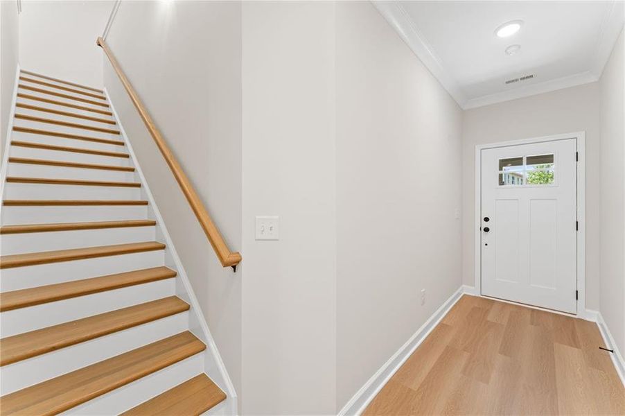 Spacious, unfurnished interior of a new home in Cherokee Township, Acworth (Image 20).