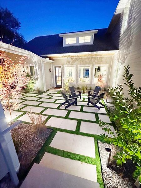 Image 33 of a home in .