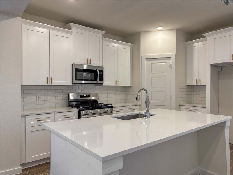 Furnished interior view inside a new home in Creekhaven, Rosharon (Image 8).