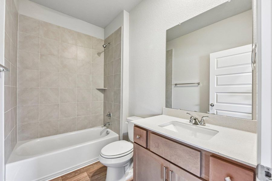 Furnished interior view inside a new home in Cascade, Liberty Hill (Image 11).