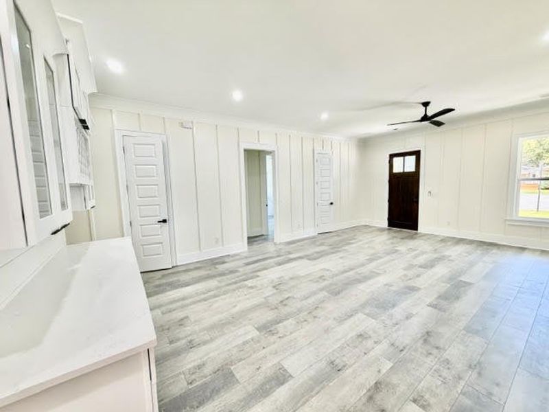 Spacious, unfurnished interior of a new home in , North Charleston (Image 16).