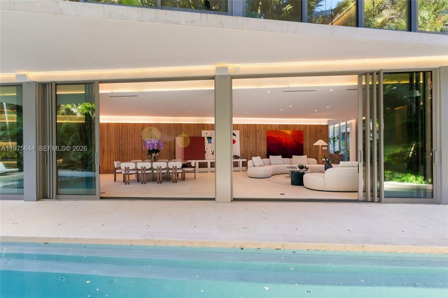 Exterior details and patio area of a home in , Miami (Image 28).