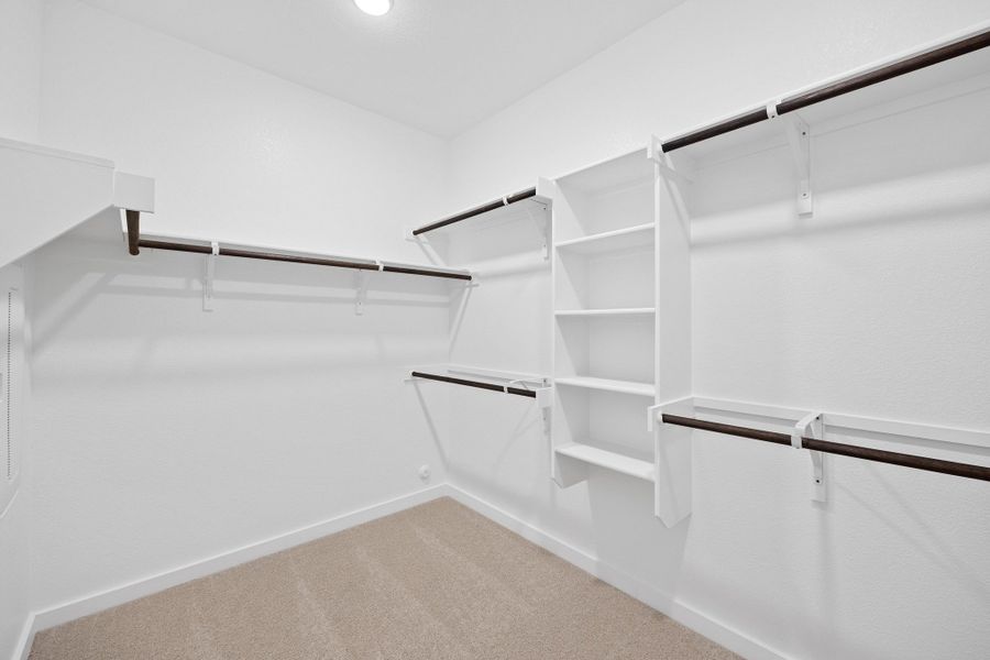 Spacious, unfurnished interior of a new home in Lakeside at Tessera, Lago Vista (Image 23).