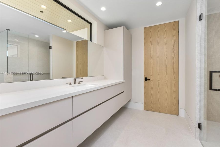 Furnished interior view inside a new home in , Fort Lauderdale (Image 16).