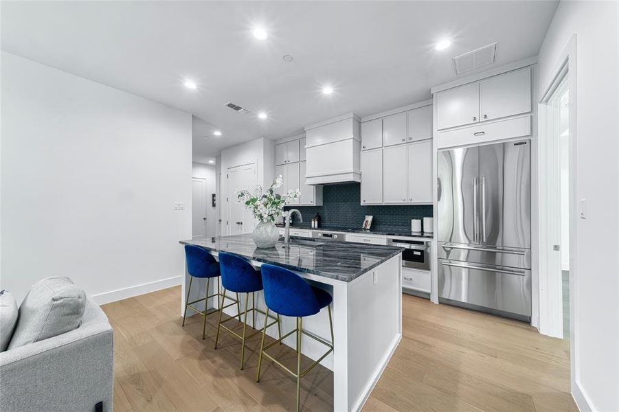 Furnished interior view inside a new home in , Dallas (Image 13).