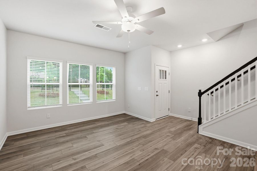 Spacious, unfurnished interior of a new home in Sloan Station, Charlotte (Image 14).