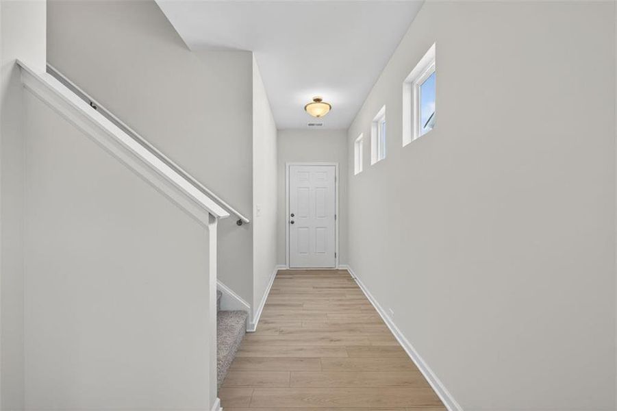 Spacious, unfurnished interior of a new home in Franklin Manor, Lawrenceville (Image 16).