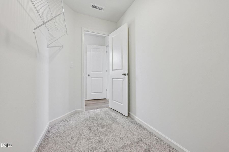 44-web-or-mls-Malbec Dr-S1102-044