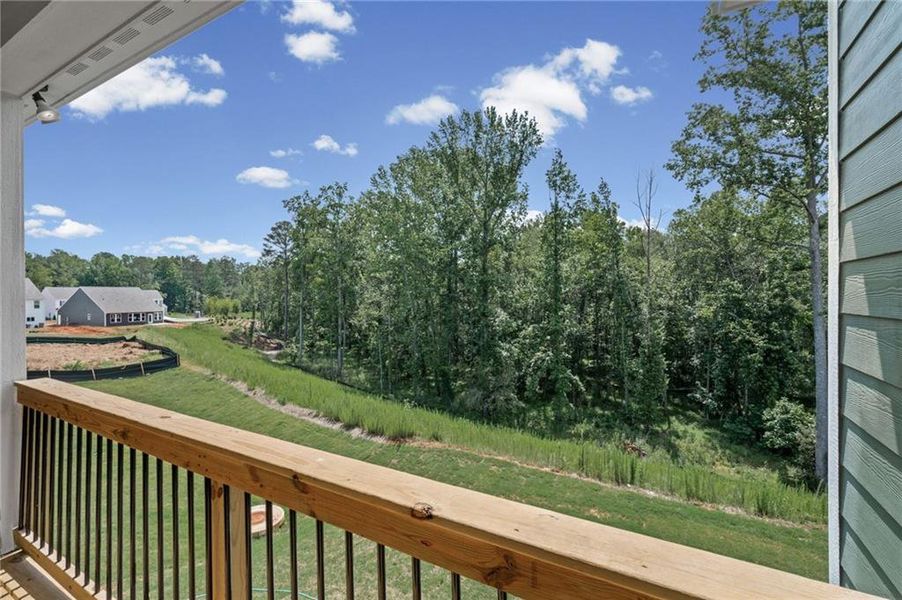 Exterior details and patio area of a home in Twin Lakes, Hoschton (Image 28).