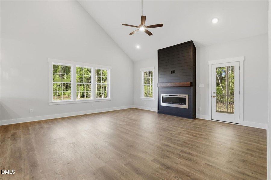 10-261 Cherry Birch Ln-10