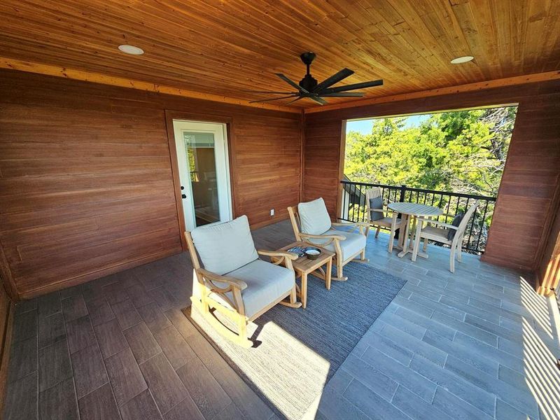 Exterior details and patio area of a home in , Cedar Hill (Image 23).