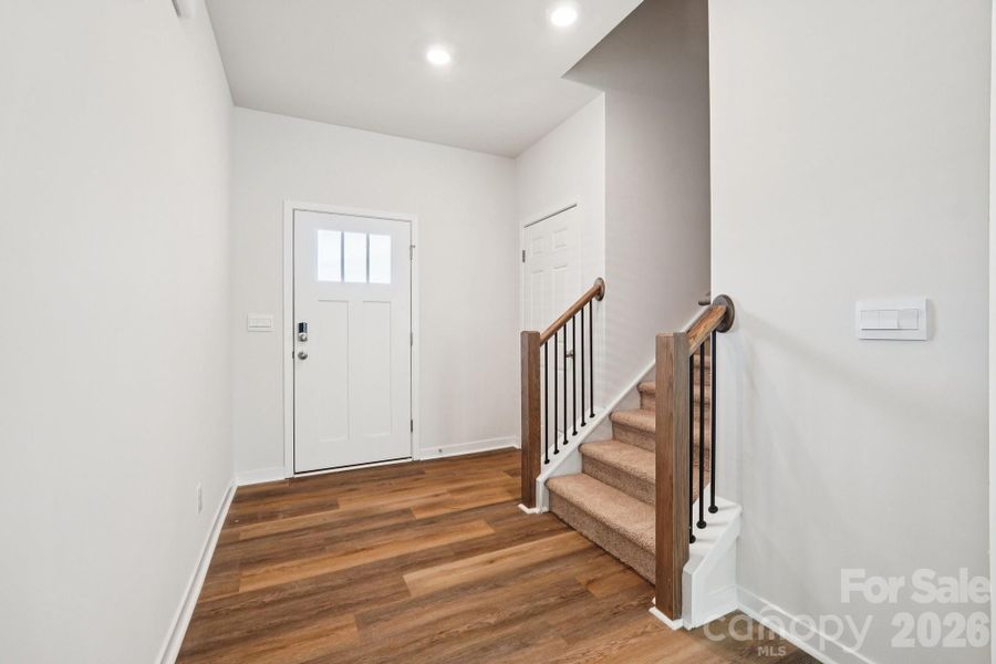 Spacious, unfurnished interior of a new home in Clark Creek Landing, Lincolnton (Image 13).