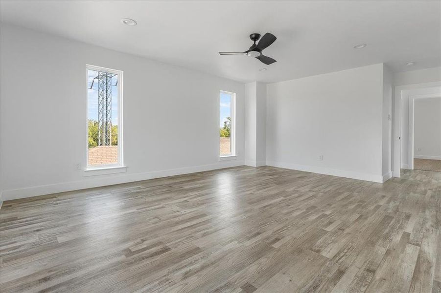 Spacious, unfurnished interior of a new home in , Dallas (Image 21).