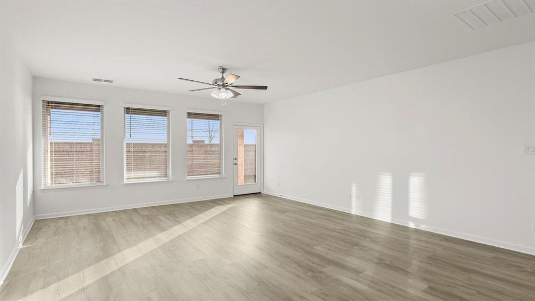 10. 778 Hidden Feather - Family