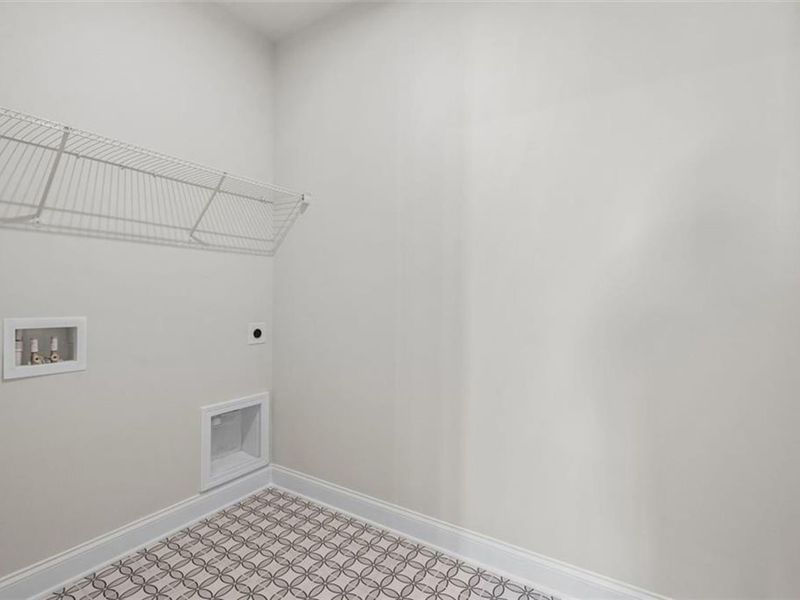 Spacious, unfurnished interior of a new home in Wehunt Meadows, Hoschton (Image 20).