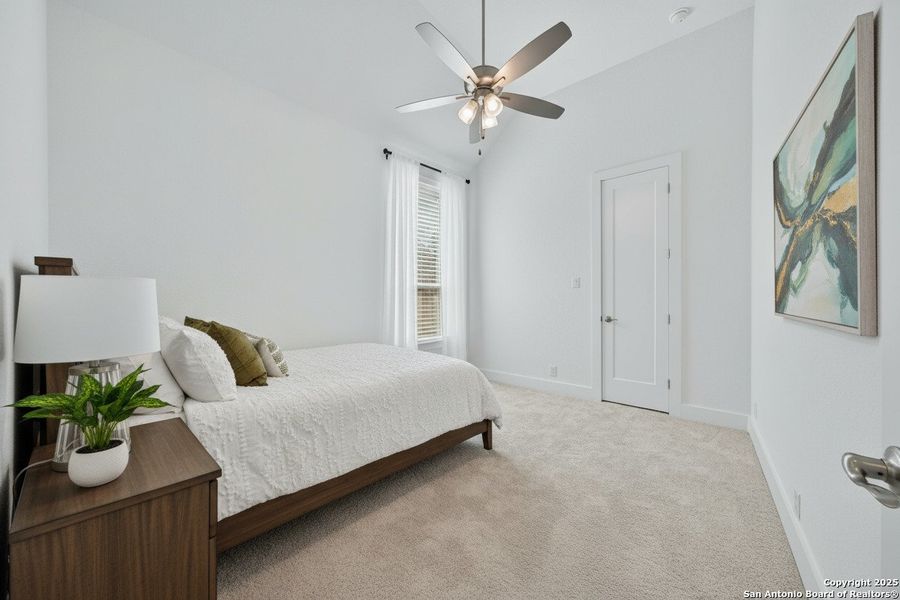 Furnished interior view inside a new home in Front Gate in Fair Oaks Ranch, Fair Oaks Ranch (Image 6). Furnished interior view inside a new home in Front Gate in Fair Oaks Ranch, Fair Oaks Ranch (Image 6).