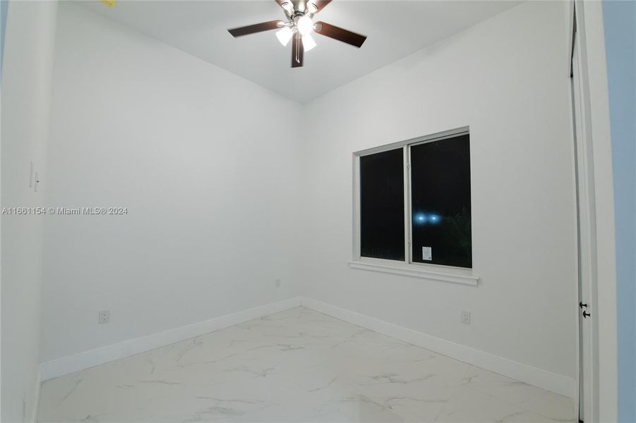Spacious, unfurnished interior of a new home in , Cape Coral (Image 36).