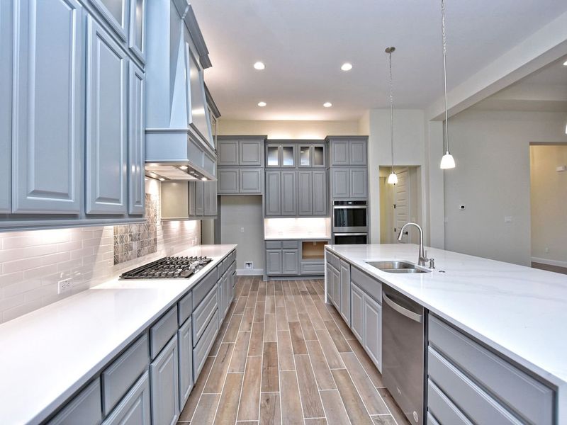 Representative furnished interior of a home built from the Avalon by Giddens Homes in Scofield Farms Estates, Georgetown (Image 85).