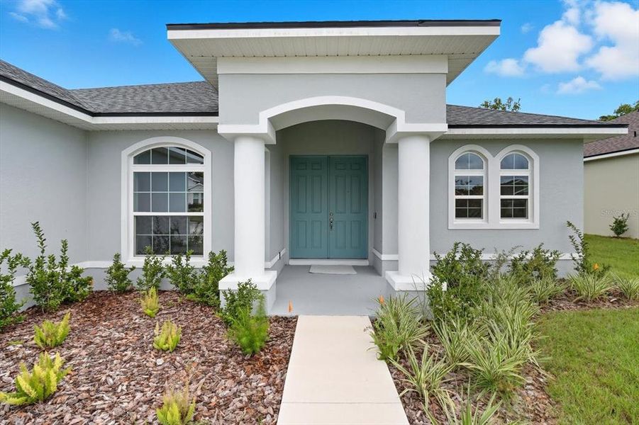 Front exterior of a new home in , Homosassa, FL, highlighting curb appeal (Image 20).